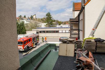 Doeffingen: Dehnfugenbrand ruft Feuerwehr auf den Plan